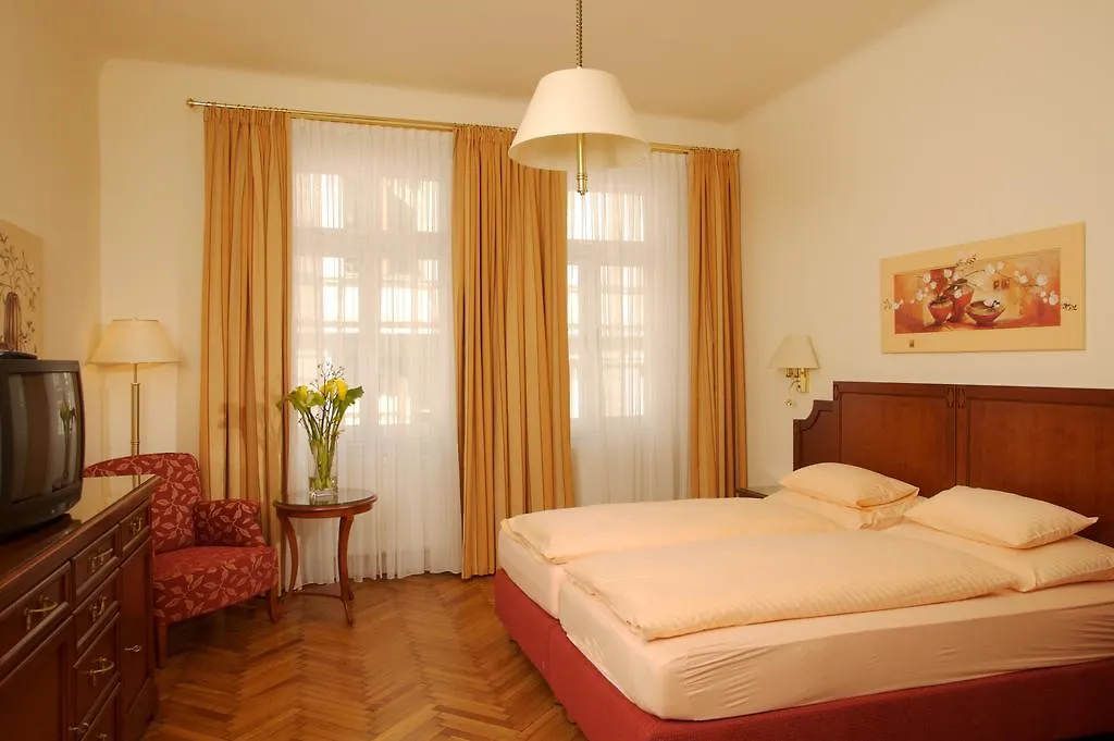 City Appartements - Hotel City Central Viena 0*,